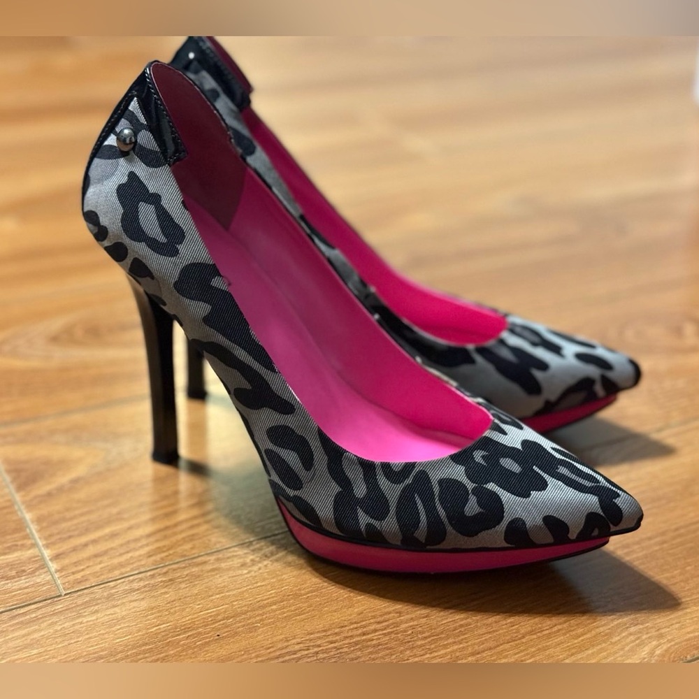 Guess Leopard Print 4” Heels, Size 7